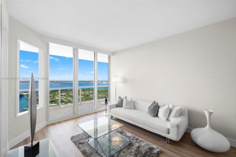 Copropriété à louer à Miami Beach, Floride: 1 chambre, 107.77 m2 № 2018626 - photo 4
