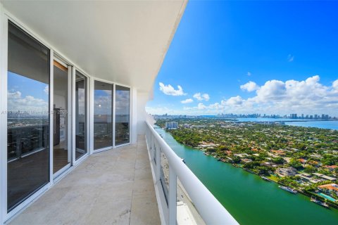 Copropriété à louer à Miami Beach, Floride: 1 chambre, 107.77 m2 № 2018626 - photo 17