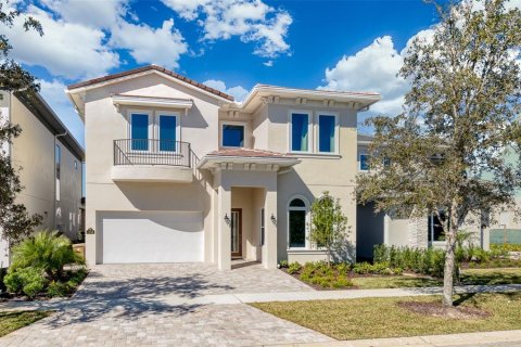 Casa en venta en Kissimmee, Florida, 8 dormitorios, 519.32 m2 № 1881082 - foto 1