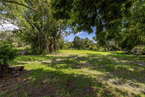 Terreno en venta en Saint Petersburg, Florida № 1901315 - foto 4