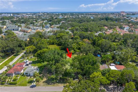 Terreno en venta en Saint Petersburg, Florida № 1901315 - foto 8