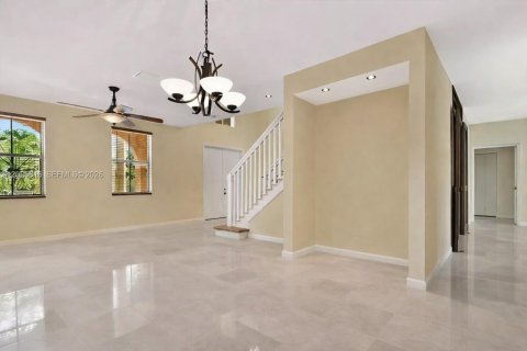 Casa en alquiler en Weston, Florida, 6 dormitorios, 285.3 m2 № 2088205 - foto 3