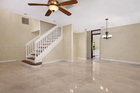 Casa en alquiler en Weston, Florida, 6 dormitorios, 285.3 m2 № 2088205 - foto 4