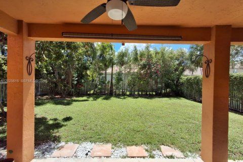 Casa en alquiler en Weston, Florida, 6 dormitorios, 285.3 m2 № 2088205 - foto 19