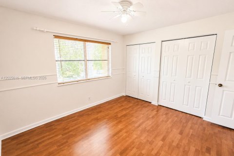 Casa en alquiler en Weston, Florida, 6 dormitorios, 285.3 m2 № 2088205 - foto 29