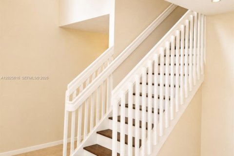Casa en alquiler en Weston, Florida, 6 dormitorios, 285.3 m2 № 2088205 - foto 5