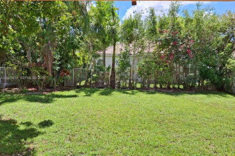 Casa en alquiler en Weston, Florida, 6 dormitorios, 285.3 m2 № 2088205 - foto 18
