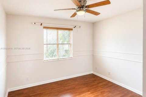 Casa en alquiler en Weston, Florida, 6 dormitorios, 285.3 m2 № 2088205 - foto 25