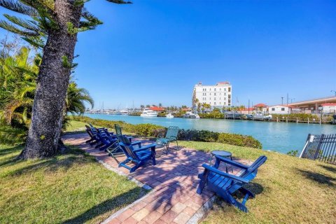 Condo à Venice, Floride, 2 chambres  № 2317248