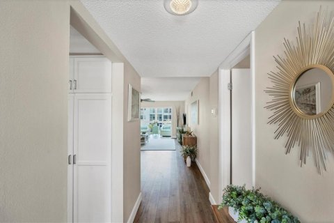 Copropriété à vendre à Venice, Floride: 2 chambres, 94.11 m2 № 2317248 - photo 4