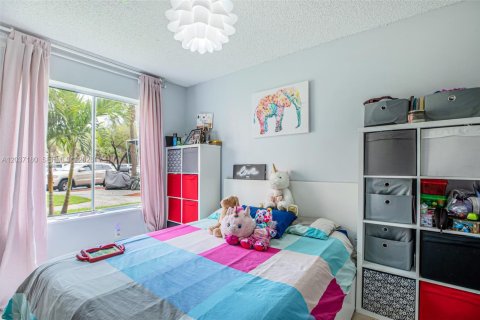Купить кондоминиум в Майами, Флорида 2 спальни, 82.78м2, № 2145790 - фото 5