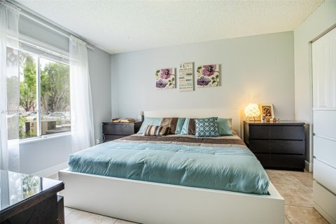 Купить кондоминиум в Майами, Флорида 2 спальни, 82.78м2, № 2145790 - фото 8