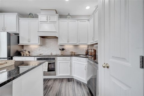 Townhouse in Orlando, Florida 4 bedrooms, 208.29 sq.m. № 1803456 - photo 25