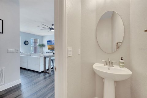 Townhouse in Orlando, Florida 4 bedrooms, 208.29 sq.m. № 1803456 - photo 17