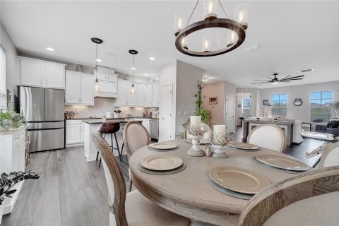 Townhouse in Orlando, Florida 4 bedrooms, 208.29 sq.m. № 1803456 - photo 22