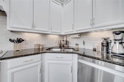 Townhouse in Orlando, Florida 4 bedrooms, 208.29 sq.m. № 1803456 - photo 28