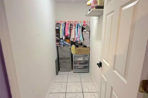 House in Weeki Wachee, Florida 3 bedrooms, 181.62 sq.m. № 1679326 - photo 21