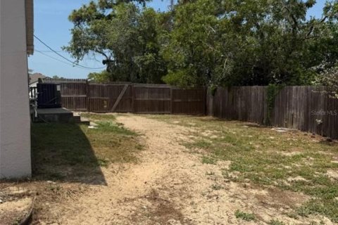 House in Weeki Wachee, Florida 3 bedrooms, 181.62 sq.m. № 1679326 - photo 27