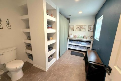 House in Weeki Wachee, Florida 3 bedrooms, 181.62 sq.m. № 1679326 - photo 15