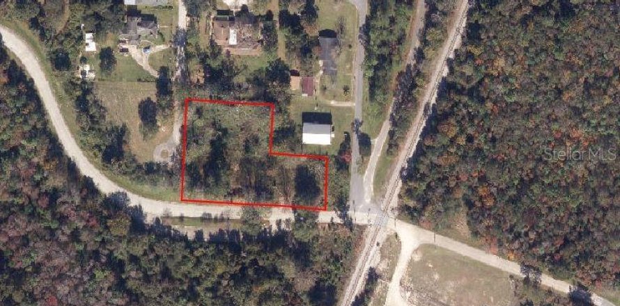 Land in Century, Florida № 2161944