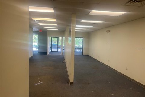 Propiedad comercial en alquiler en Gainesville, Florida, 302.95 m2 № 1916877 - foto 13