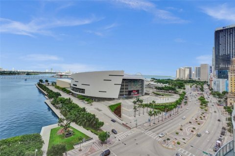 Condominio en venta en Miami, Florida, 1 dormitorio, 113.34 m2 № 1985483 - foto 22