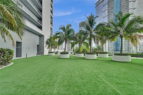 Condominio en venta en Miami, Florida, 1 dormitorio, 113.34 m2 № 1985483 - foto 27