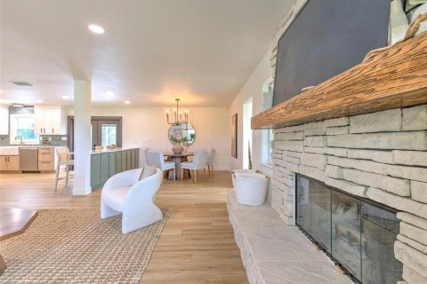 Casa en venta en Plant City, Florida, 3 dormitorios, 216.18 m2 № 2224909 - foto 4