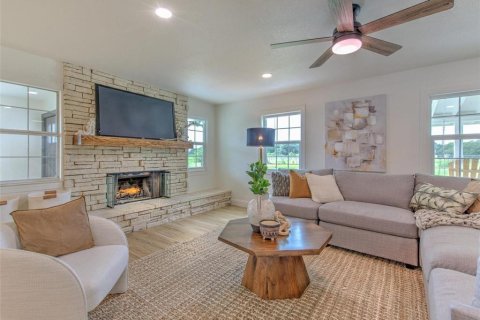 Casa en venta en Plant City, Florida, 3 dormitorios, 216.18 m2 № 2224909 - foto 2
