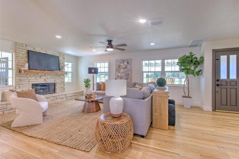 Casa en venta en Plant City, Florida, 3 dormitorios, 216.18 m2 № 2224909 - foto 6