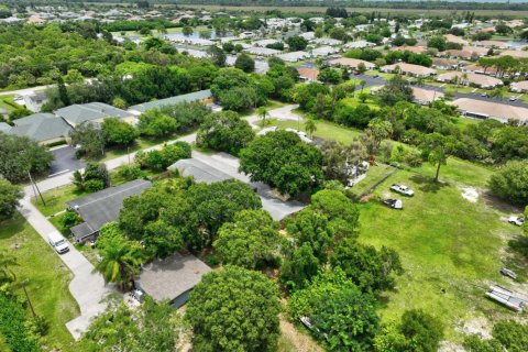 Casa en alquiler en Fort Pierce, Florida, 2 dormitorios, 83.61 m2 № 1178281 - foto 1