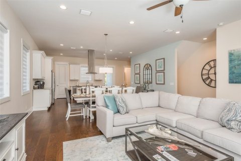 Townhouse in Dunedin, Florida 3 bedrooms, 191.84 sq.m. № 1686977 - photo 23