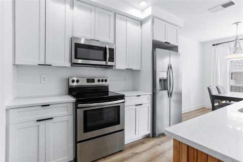 Adosado en venta en Tampa, Florida, 3 dormitorios, 134.62 m2 № 1838380 - foto 16