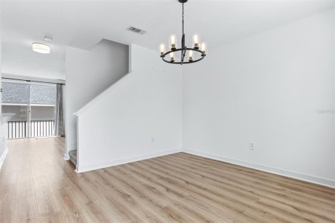 Adosado en venta en Tampa, Florida, 3 dormitorios, 134.62 m2 № 1838380 - foto 4