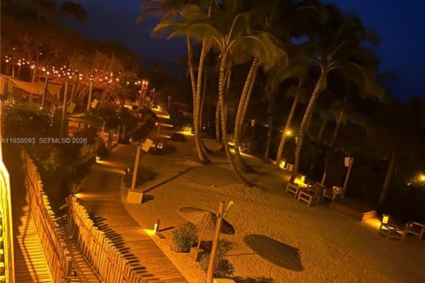 Купить кондоминиум в Майами-Бич, Флорида 2 спальни, 114.27м2, № 1995779 - фото 11