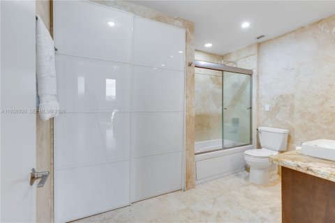 Купить кондоминиум в Майами-Бич, Флорида 2 спальни, 114.27м2, № 1995779 - фото 27