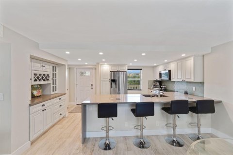 Copropriété à vendre à Dania Beach, Floride: 2 chambres, 110.55 m2 № 2402035 - photo 2