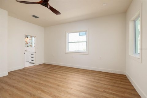 Villa ou maison à vendre à Saint Petersburg, Floride: 5 chambres, 403.57 m2 № 2137380 - photo 20