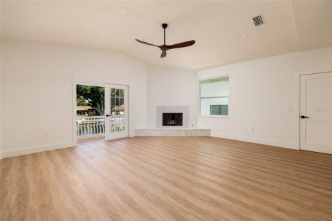 Villa ou maison à vendre à Saint Petersburg, Floride: 5 chambres, 403.57 m2 № 2137380 - photo 23