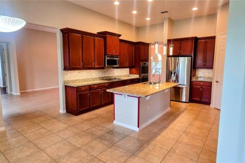 Touwnhouse à louer à Poinciana, Floride: 3 chambres, 256.5 m2 № 2414881 - photo 13