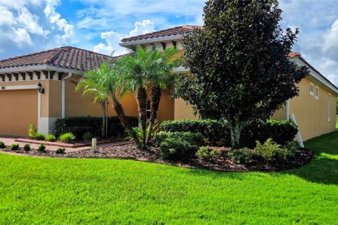 Touwnhouse à louer à Poinciana, Floride: 3 chambres, 256.5 m2 № 2414881 - photo 4