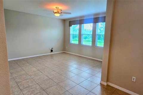 Touwnhouse à louer à Poinciana, Floride: 3 chambres, 256.5 m2 № 2414881 - photo 16