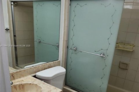 Villa ou maison à vendre à Miami, Floride: 4 chambres, 129.69 m2 № 1839340 - photo 9