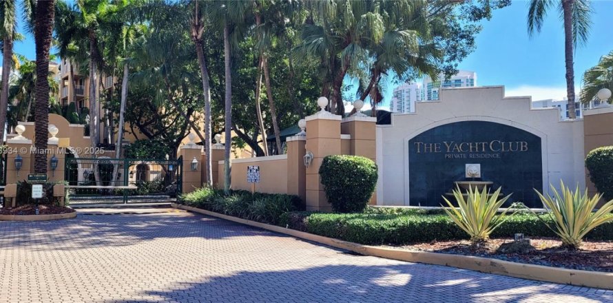 Condo in Aventura, Florida, 2 bedrooms  № 1954068