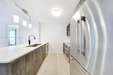 Copropriété à louer à Miami, Floride: 1 chambre, 69.21 m2 № 1985872 - photo 9