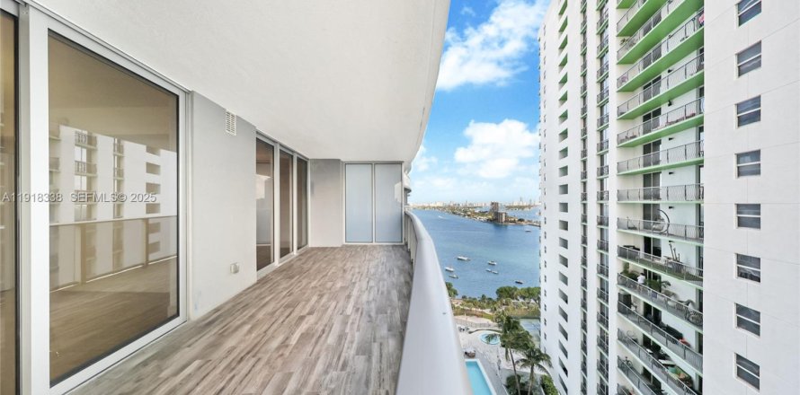 Condo à Miami, Floride, 1 chambre № 1985872