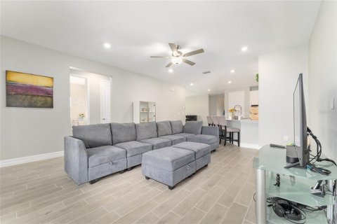 House in BELLECHASE in Ocala, Florida 4 bedrooms, 212.93 sq.m. № 1842115 - photo 13