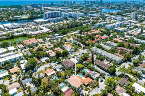 Adosado en venta en Fort Lauderdale, Florida, 3 dormitorios, 261.15 m2 № 1132852 - foto 1