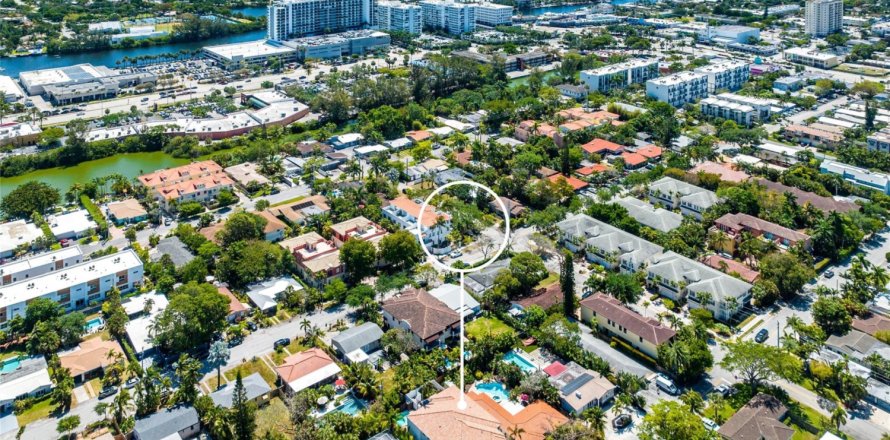 Adosado en Fort Lauderdale, Florida 3 dormitorios, 261.15 m2 № 1132852