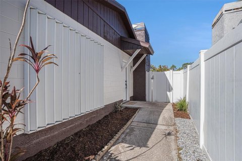 Casa en venta en Brandon, Florida, 3 dormitorios, 142.98 m2 № 1914605 - foto 14